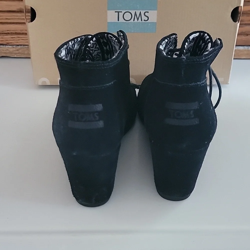 Toms Black Suede Women's Boots Desert Wedge Shoes 10